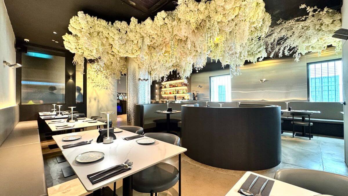 (Expired)Beautifully Designed Restaurant For Takeover In Charming Tiong Bahru / Outram Enclave