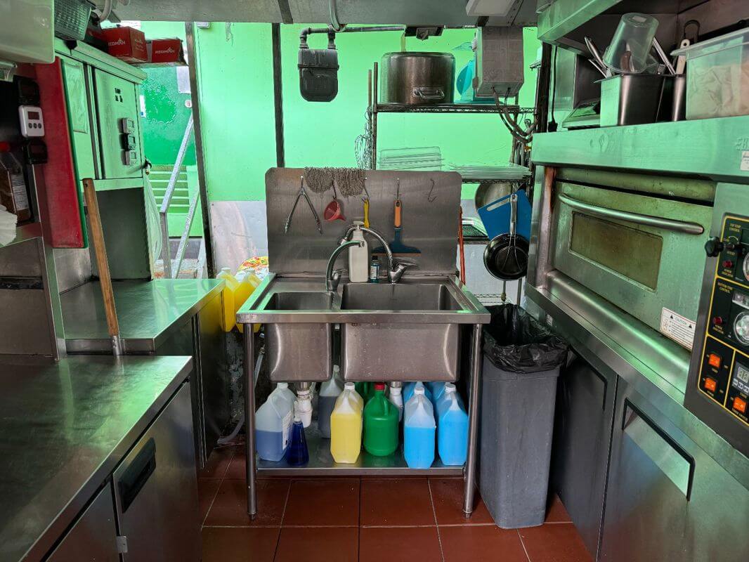 (Expired)Opportunity Alert: Takeover A Prime Food Stall At Raffles Avenue!