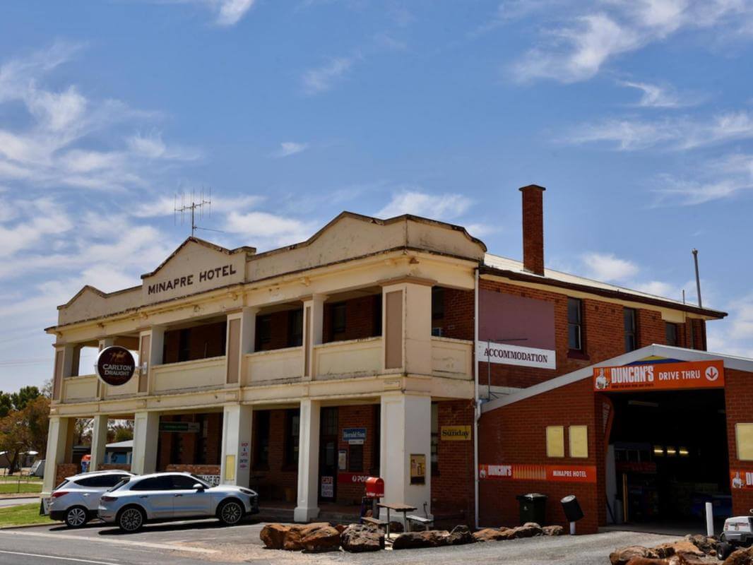 $150,000 NET, Hotel/Motel   Vendors terms