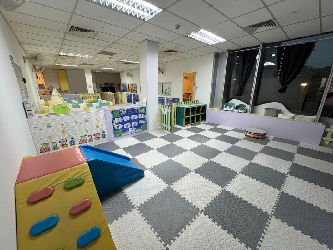 Beautifully Renovated And Well Maintained Childcare In Alexandra For Takeover