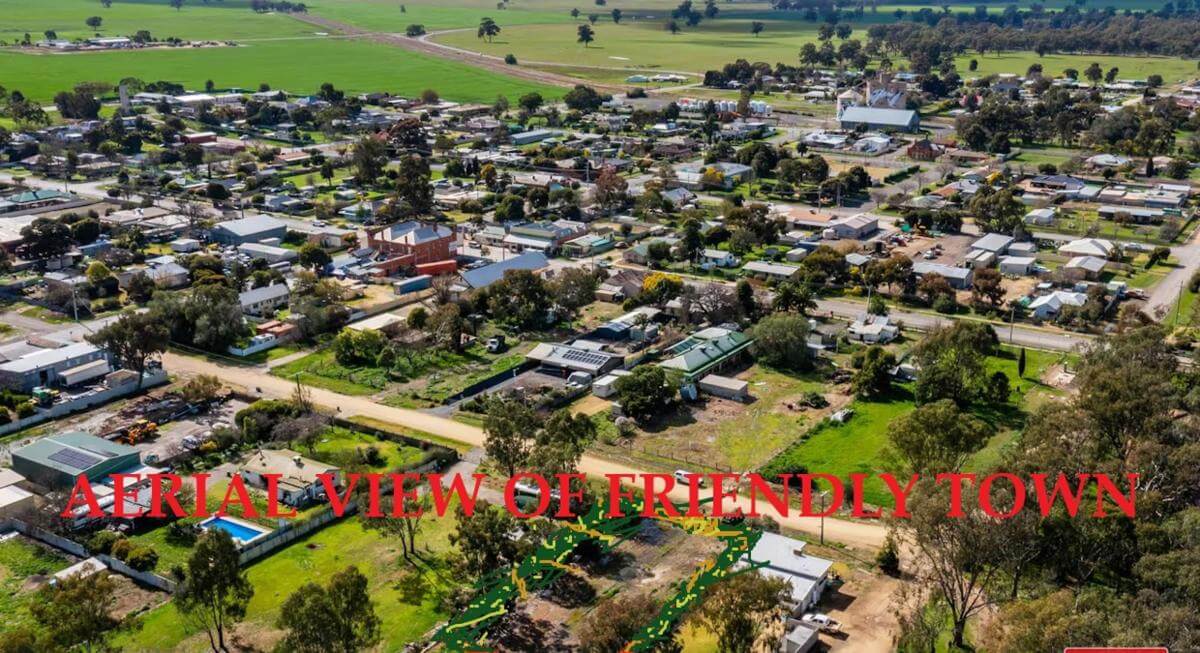 Freehold General Store & Home in Friendly Tungamah