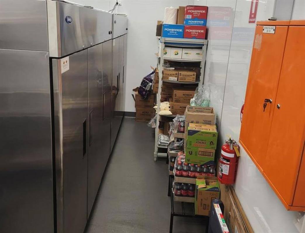 Subway Hyperdome, Back on the Market! Major Shopping Centre! New December 2022! Ideal first store!