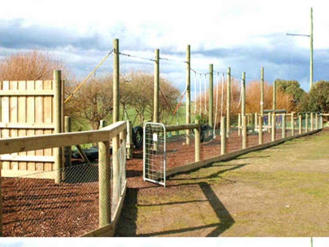 OCEANSIDE ACCOMMODATION, EDUCATIONAL and CONFERENCE FACILITY