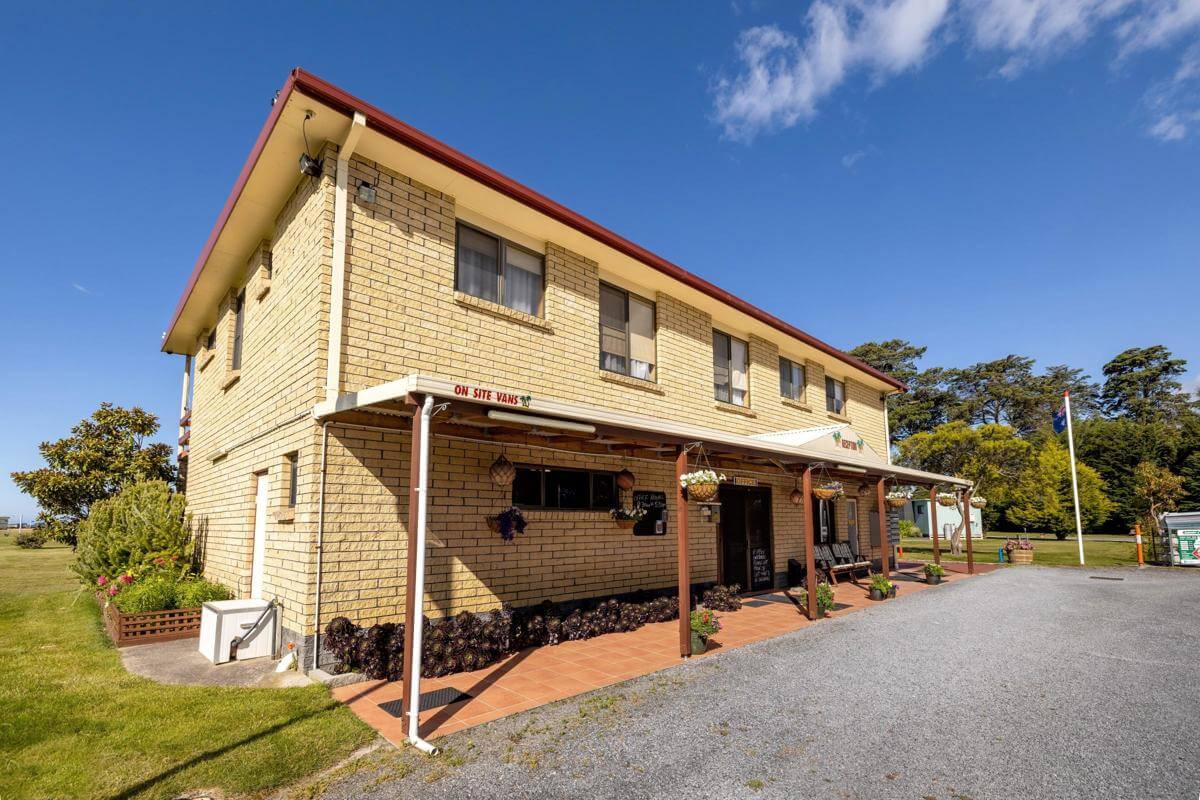 Caravan Park Big4 34 Permanent Cabins SOLD