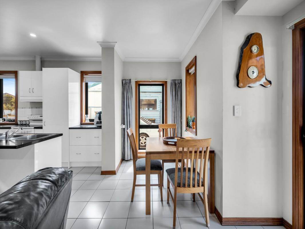 T/O FY23 $1.5mill+ Freehold Road House General Store LPO Takeaway Fuel Groceries Milk Bar 3BR Home