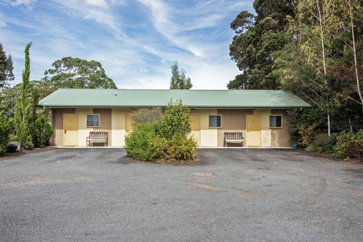 Adj Net Profit>$243K 13 Rooms Freehold Motel Strahan Tasmania 70% Occupancy