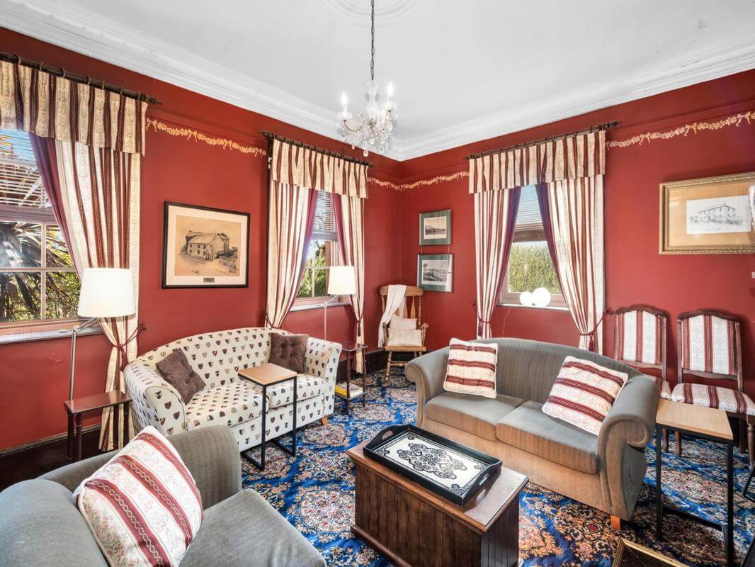 Magnificent Water Views Character Heritage Building 7BR Ensuite, Home or Business Choice is Yours