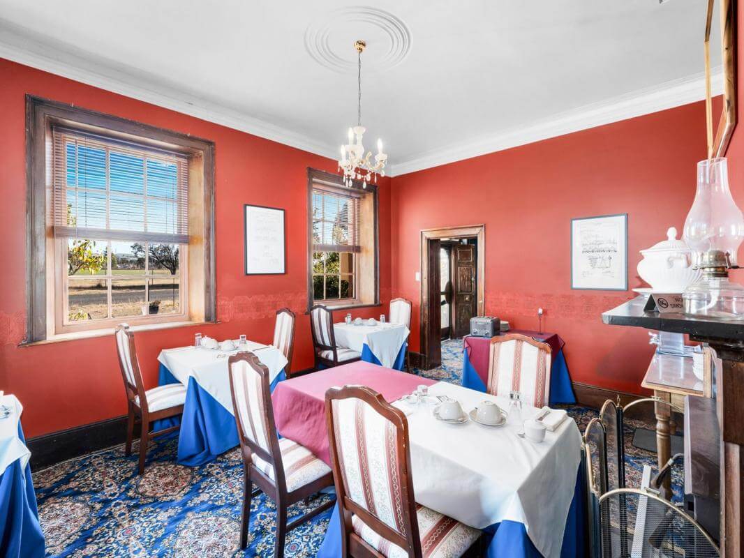 Magnificent Water Views Character Heritage Building 7BR Ensuite, Home or Business Choice is Yours