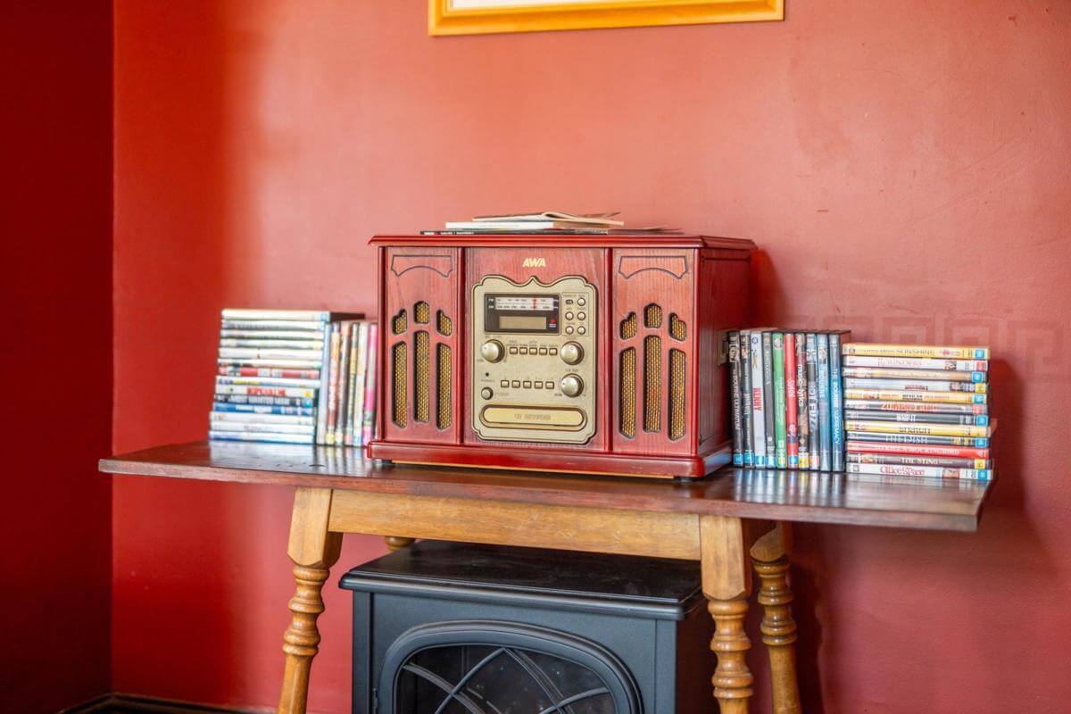 Magnificent Water Views Character Heritage Building 7BR Ensuite, Home or Business Choice is Yours