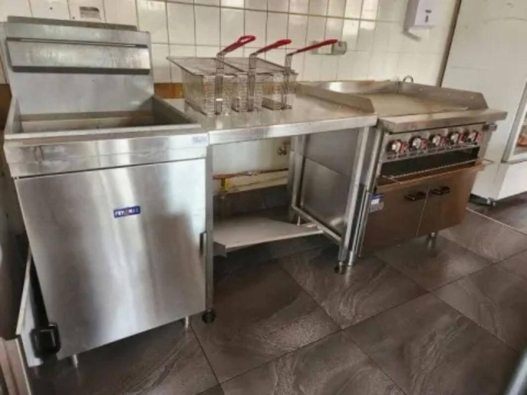 Freehold and Business General Store & Apartment