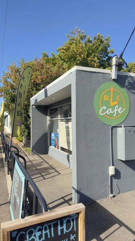 Closing Down Sale  Open to Offers!