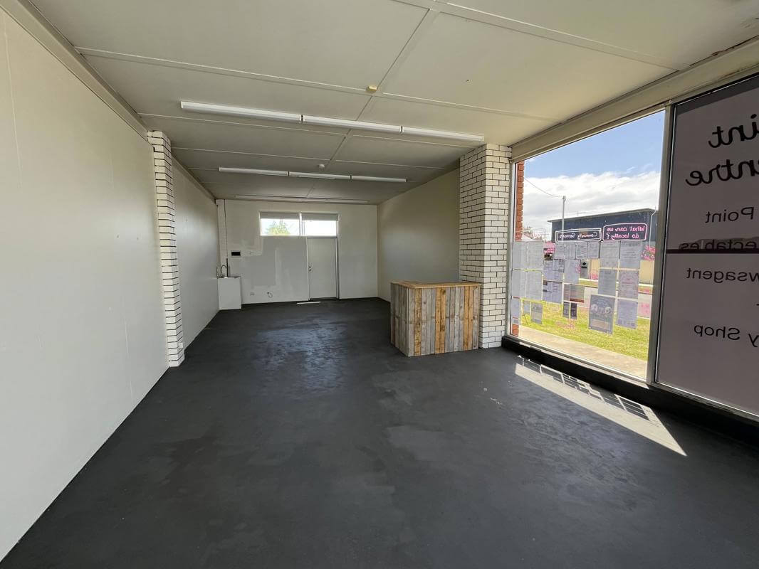 Owner Occupier Or Investment Ideal Main Road Frontage Freehold Shop Blank Canvas