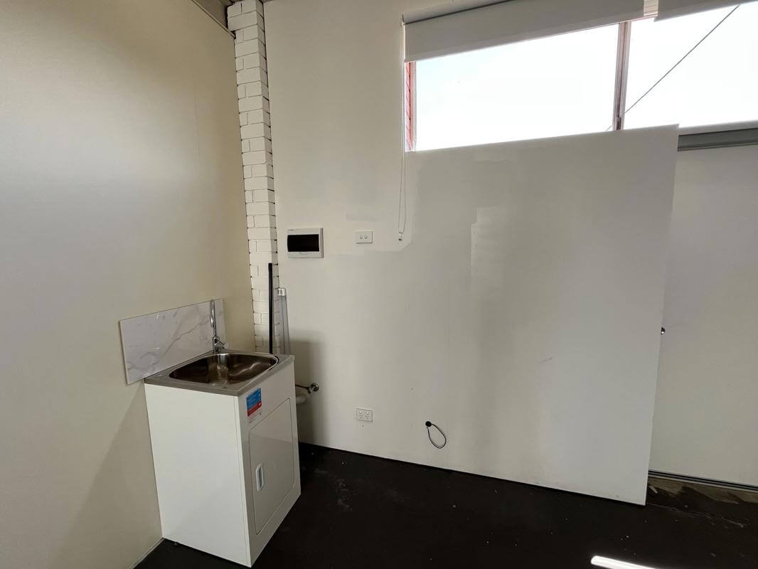 Owner Occupier Or Investment Ideal Main Road Frontage Freehold Shop Blank Canvas