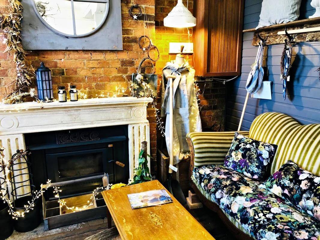 Highly Successful Blooming Deloraine Floristry  High Turn over O/O $75,000+SAV