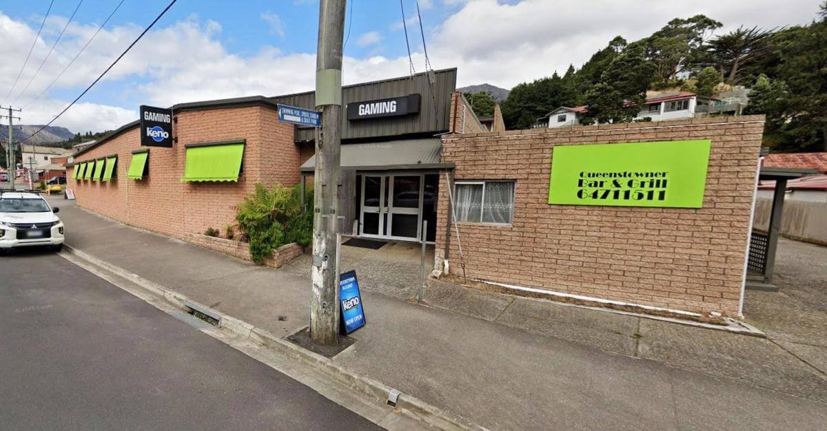 Best Value  Tasmanian Hotel All Revenue Streams , Excellent Presentation FHGC 0/0 $895,000 +sav