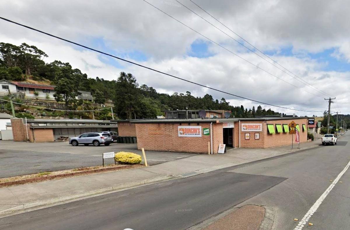 Best Value  Tasmanian Hotel All Revenue Streams , Excellent Presentation FHGC 0/0 $895,000 +sav