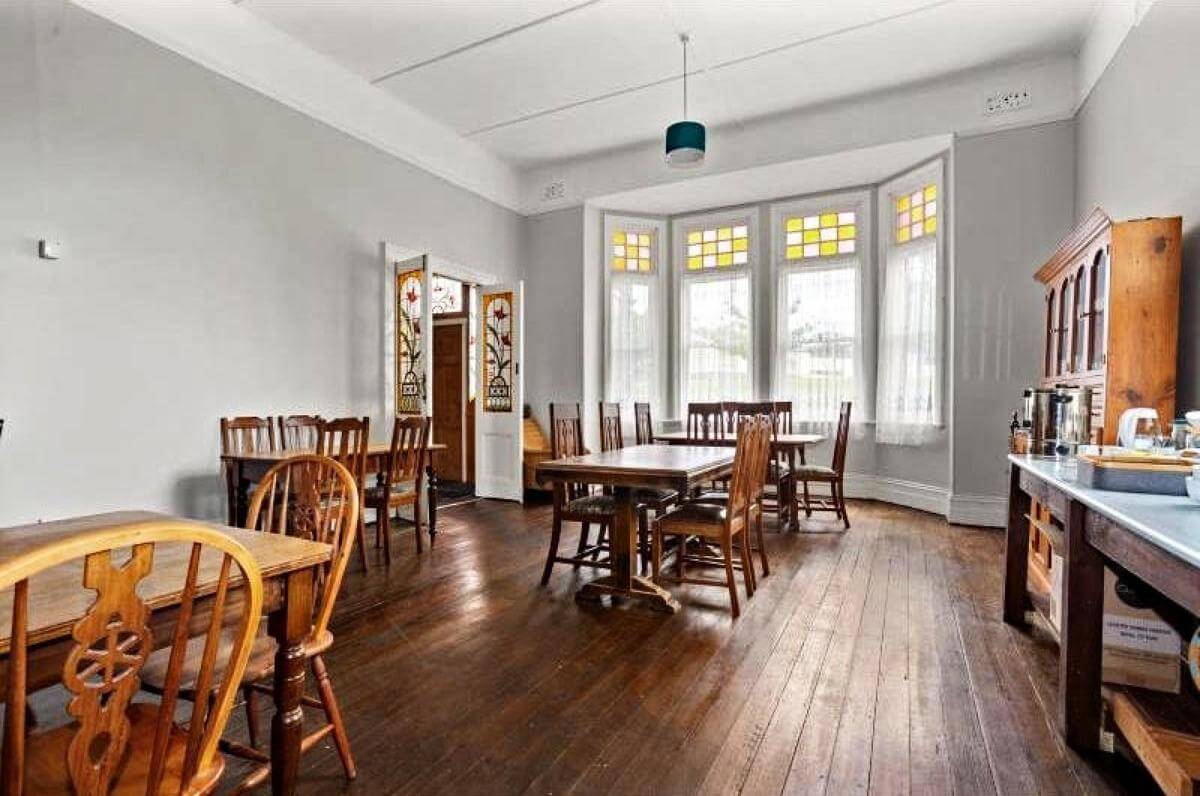 St Marys Hotel Iconic Landmark Leasehold Hotel, only $200,000+sav T/O approx $1.4m