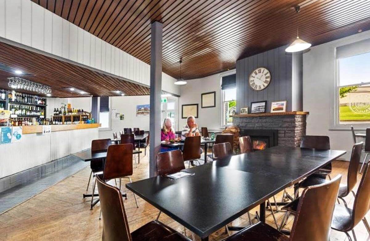 St Marys Hotel Iconic Landmark Leasehold Hotel, only $200,000+sav T/O approx $1.4m