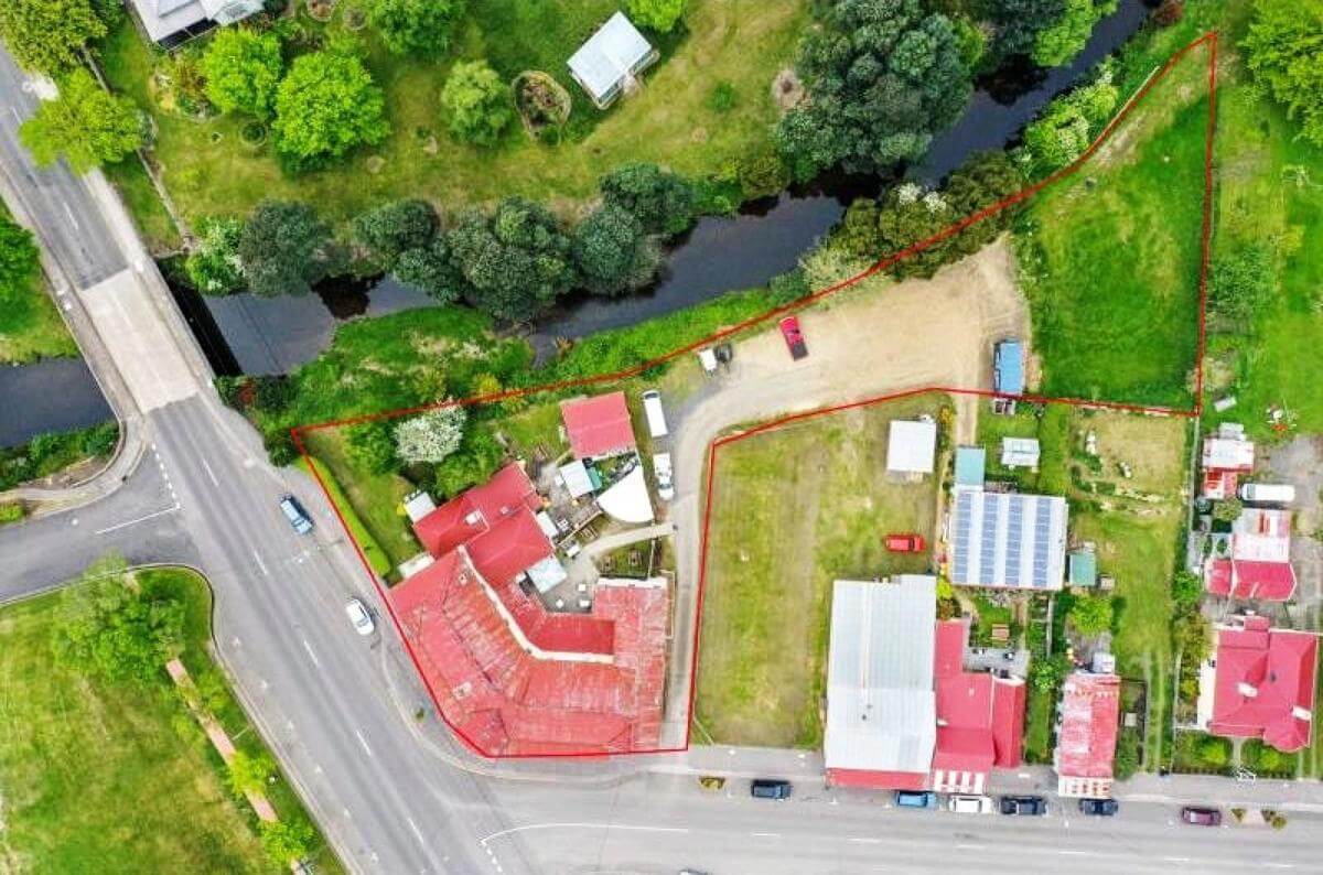 St Marys Hotel Iconic Landmark Leasehold Hotel, only $200,000+sav T/O approx $1.4m