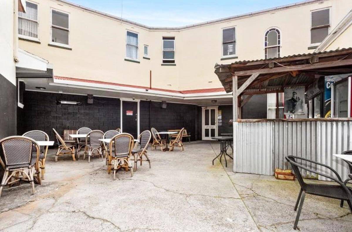 St Marys Hotel Iconic Landmark Leasehold Hotel, only $200,000+sav T/O approx $1.4m