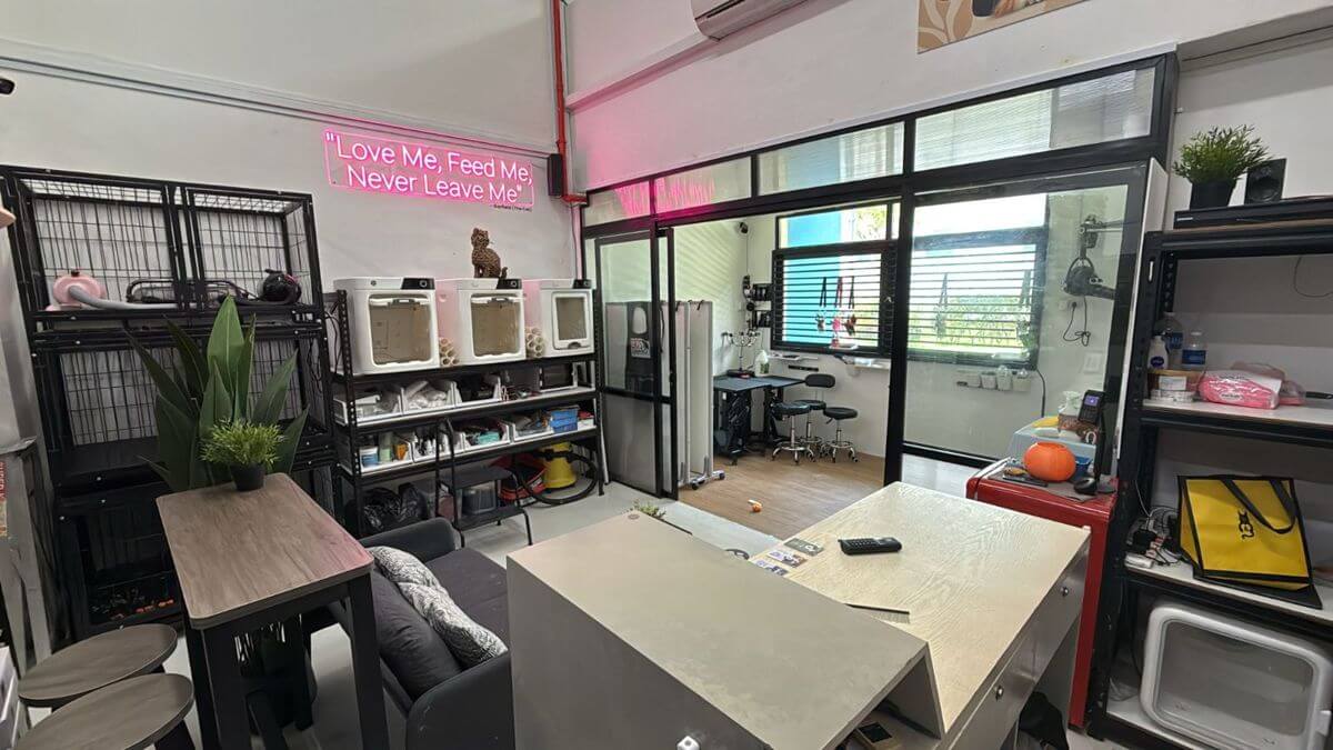 (Expired)Pet Supplies & Grooming Business To Take Over