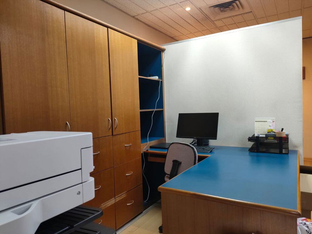 Prime Strata Office Space In CBD Area For Sale Have En Bloc Potential. Fire Sale!