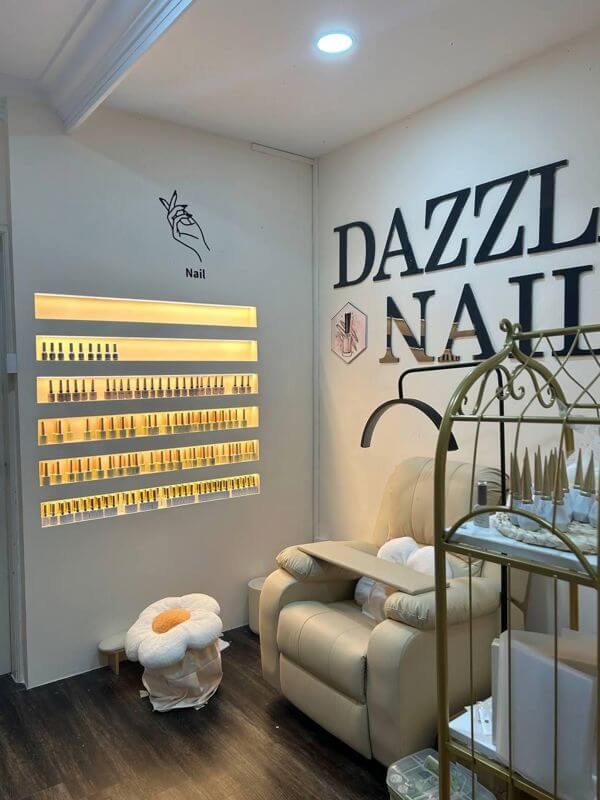 (Expired)Beauty Salon For Takeover. Beautifully Furnished And Renovated Ready For Operation