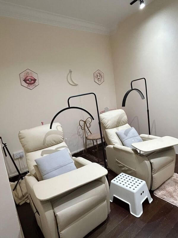 (Expired)Beauty Salon For Takeover. Beautifully Furnished And Renovated Ready For Operation