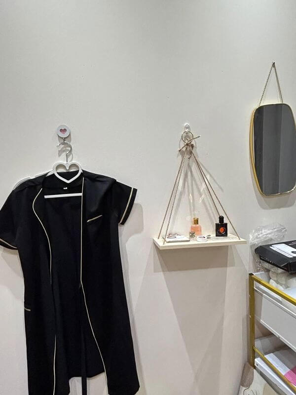 (Expired)Beauty Salon For Takeover. Beautifully Furnished And Renovated Ready For Operation