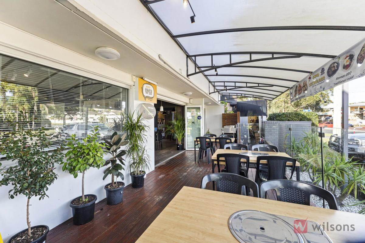 Fried chicken and Beer - licensed Korean style restaurant - perfect main road location