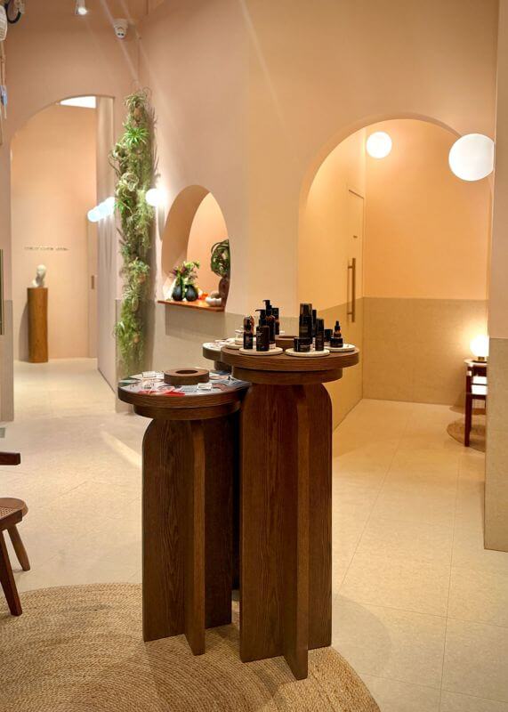 1058 Sqft Retail Clinic Unit For Takeover – Tai Seng Centre