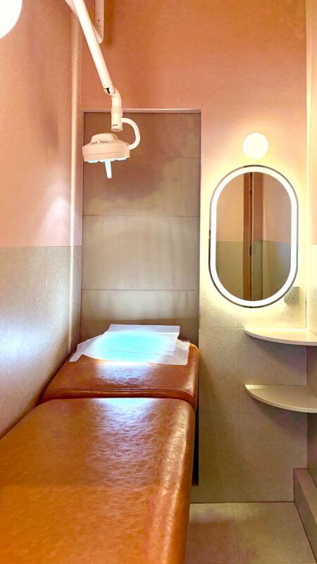 1058 Sqft Retail Clinic Unit For Takeover – Tai Seng Centre