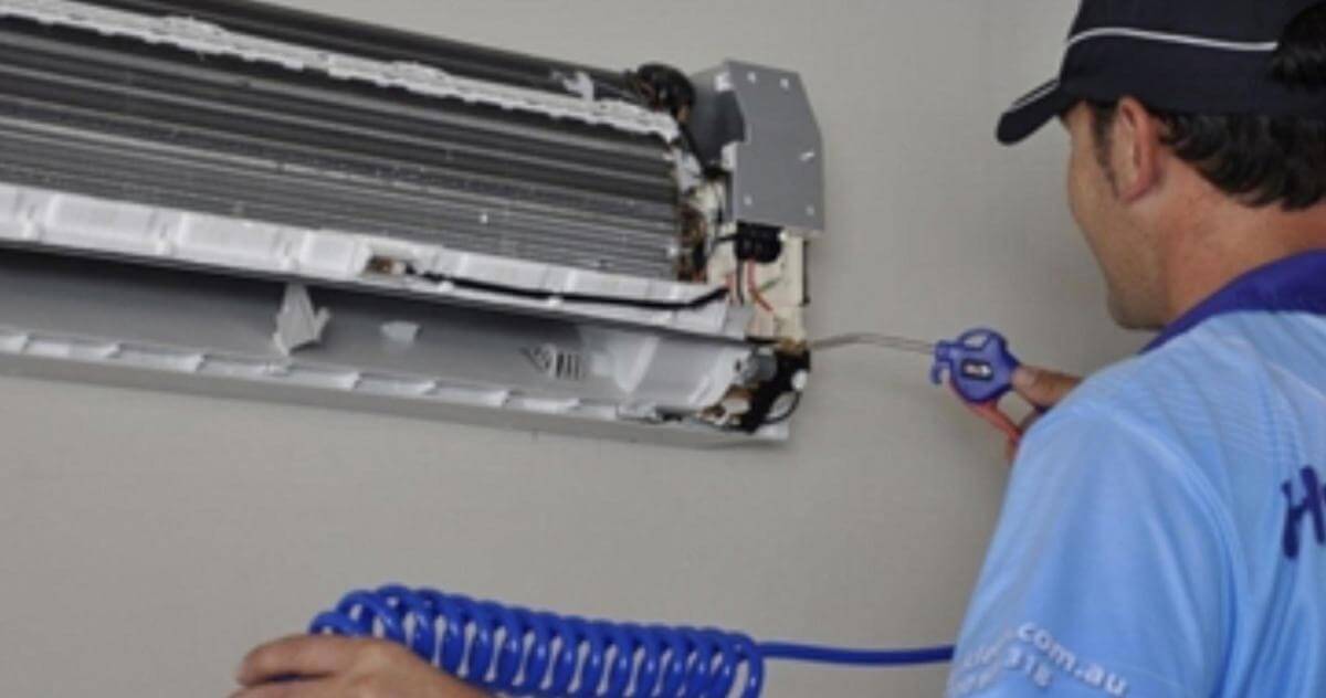 Cleaning Split Air Conditioner filters in homes and offices