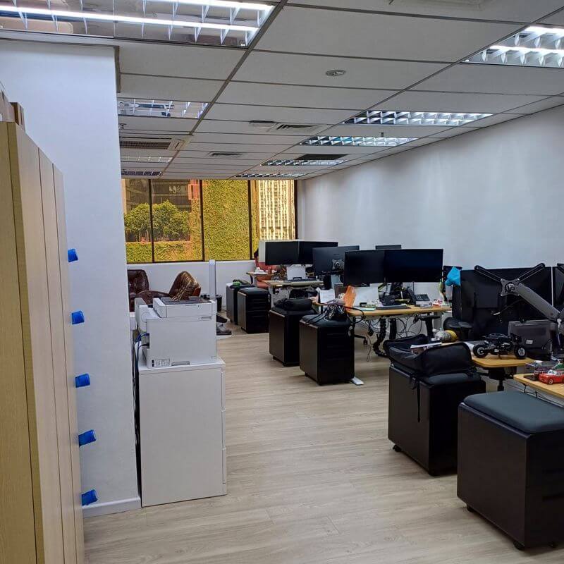 International Plaza Office