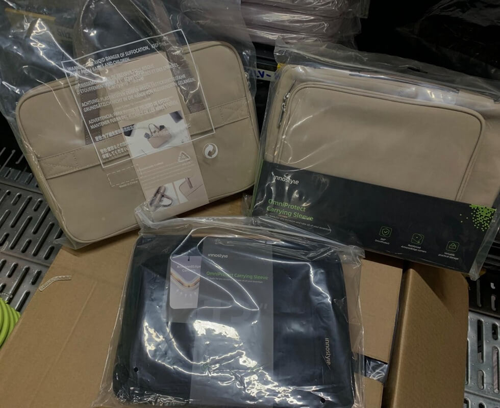(Expired)Looking For Buyer Or Dealer To Sell Laptop Bag And Accessories