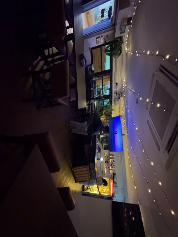 (Expired)Charming Bistro For Sale - Established Spot At Bayshore