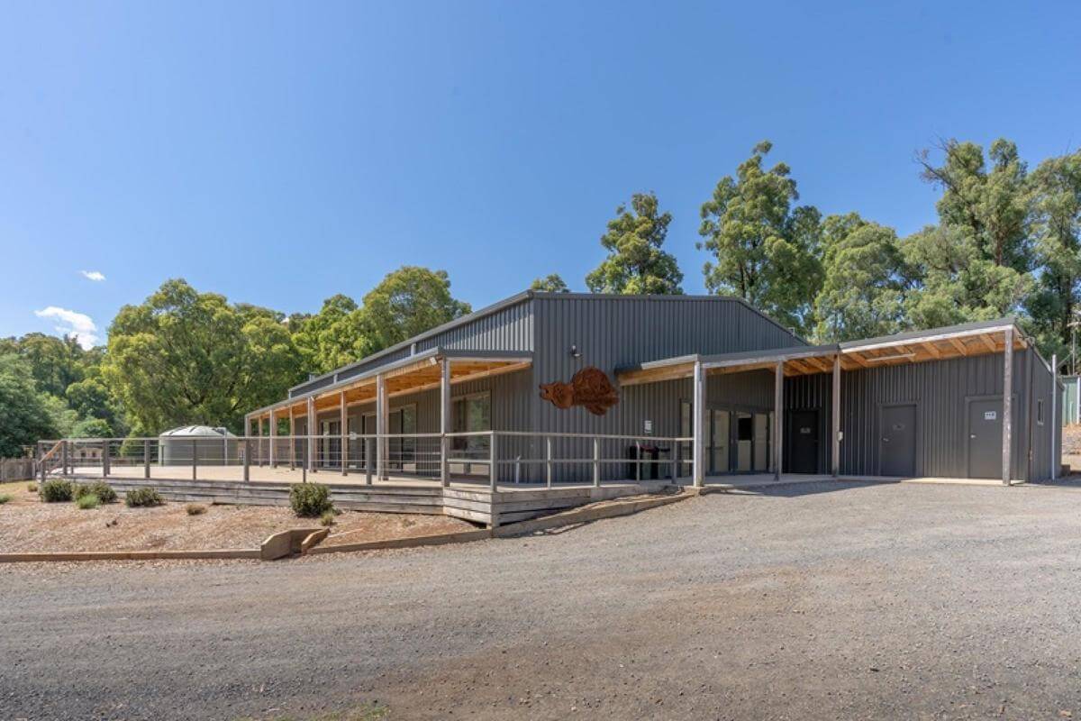 250 BED GROUP ACCOMMODATION/SCHOOL CAMP