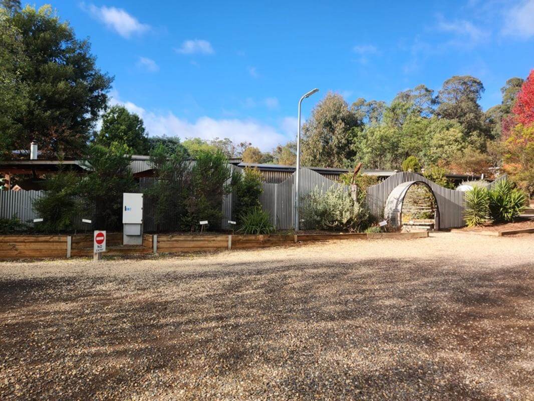 250 BED GROUP ACCOMMODATION/SCHOOL CAMP