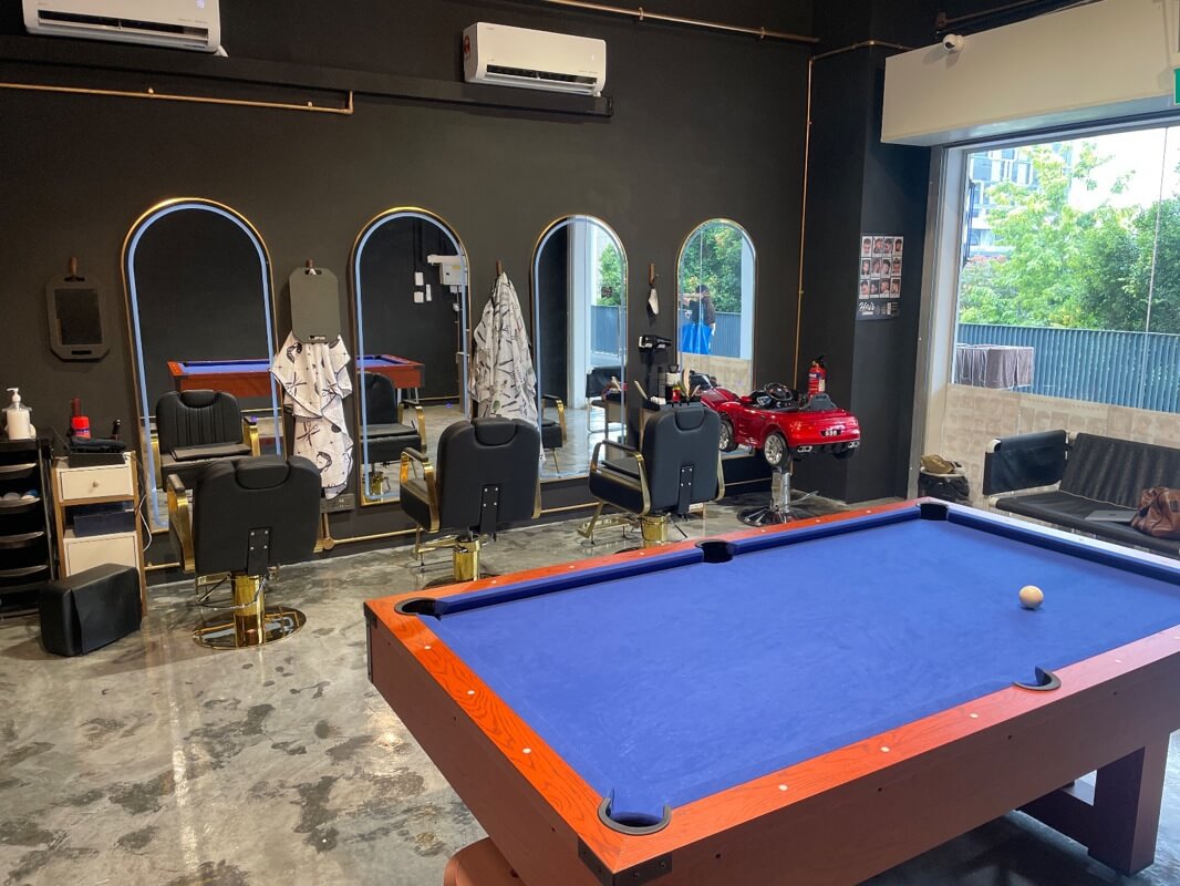 (Expired)Urgent Sale: Fully-Fitted Barbershop @76 Circuit Road – S$40K Takeover