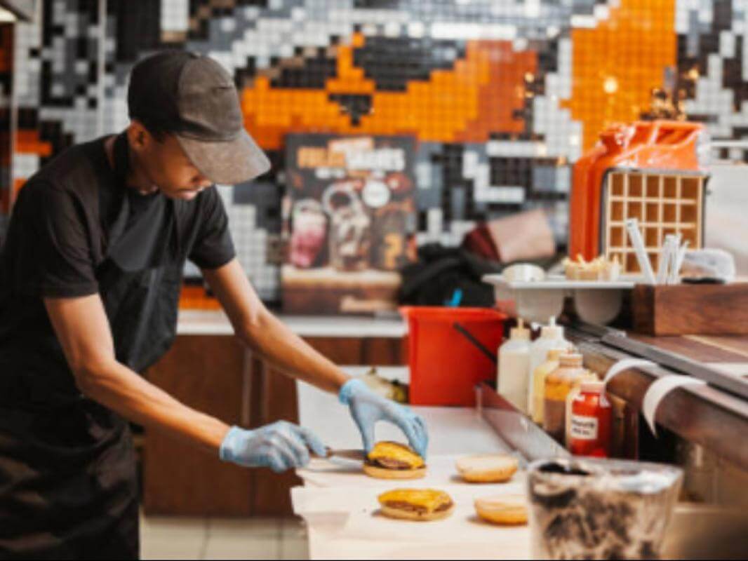 One of the top Oporto stores in Australia is up for grabs, do you have what it takes?