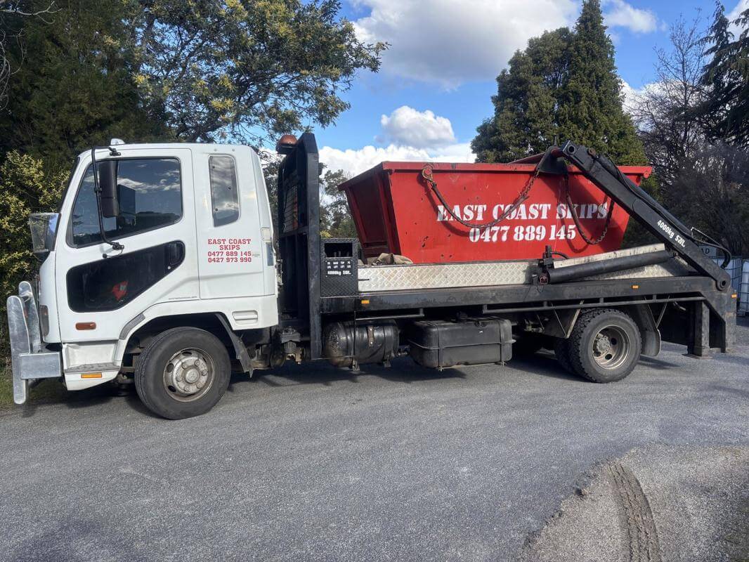 East Coast Skips Lifestyle Gold Mine Very Profitable One Man Operation, 60 Skips