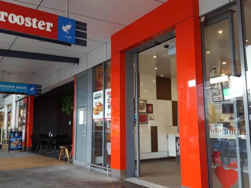 Red Rooster Caboolture Lakes! Ideal for working couple! Long Lease until 2035