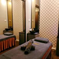 Beautifully Renovated Cat 1 Spa For Takeover