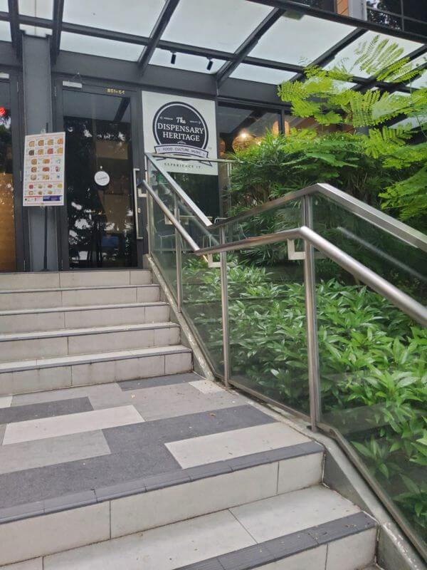 Dual Entrace Cafe For Takeover