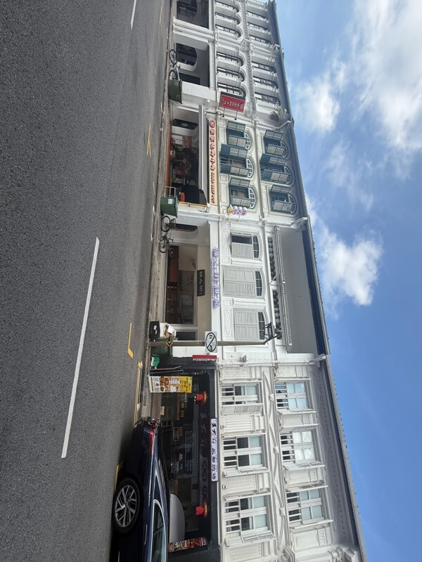 Beautiful shophouse unit for lease in Chinatown are