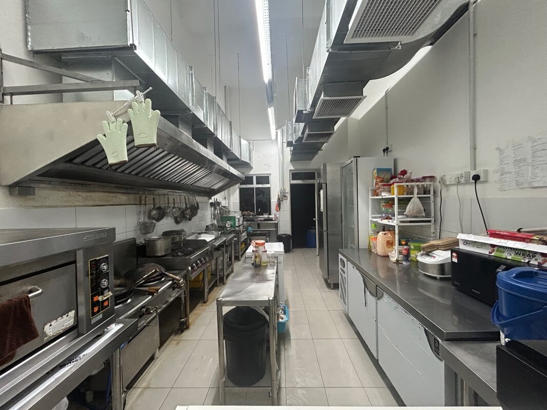 【新山 Austin 南阳街餐饮店出顶】