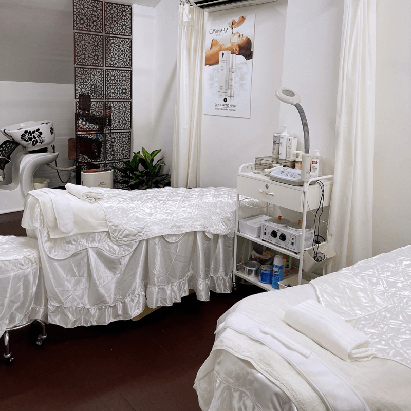 Hair & Beauty Salon for Takeover in Prime Little India with Low Rent and Long Tenancy!