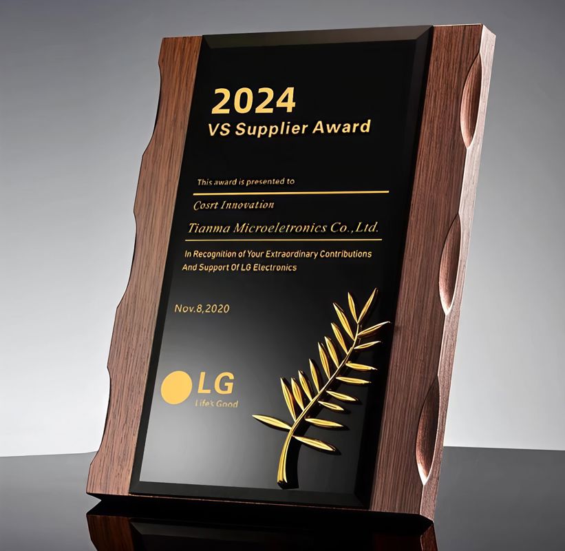 Customized Trophies For Company's Awards And Personal Collections