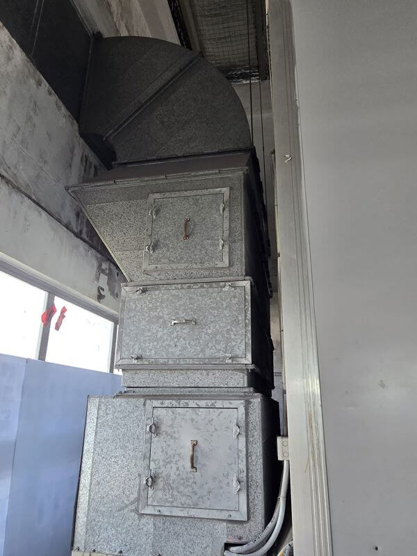 B2 Shop Unit with Spray Paint Booth for Take Over - Spraypaint Workshop