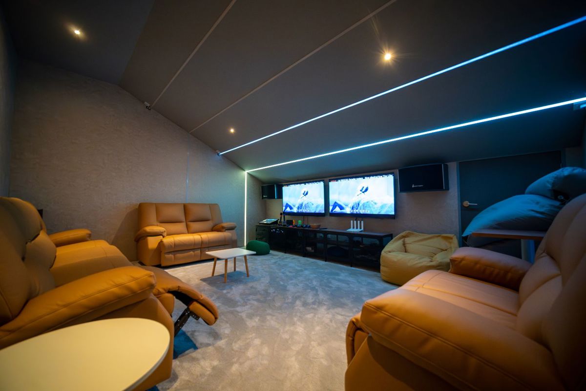 Cat-Friendly Co-Working & Community Space With Growth Potential